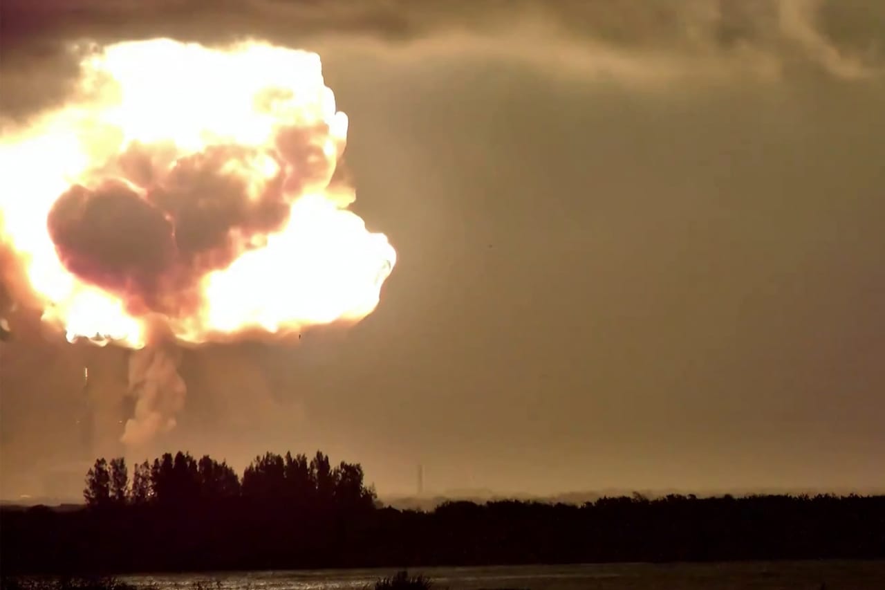 Source-feed image associated with This space stock is rising as Blue Origin predicts quick recovery from big explosion