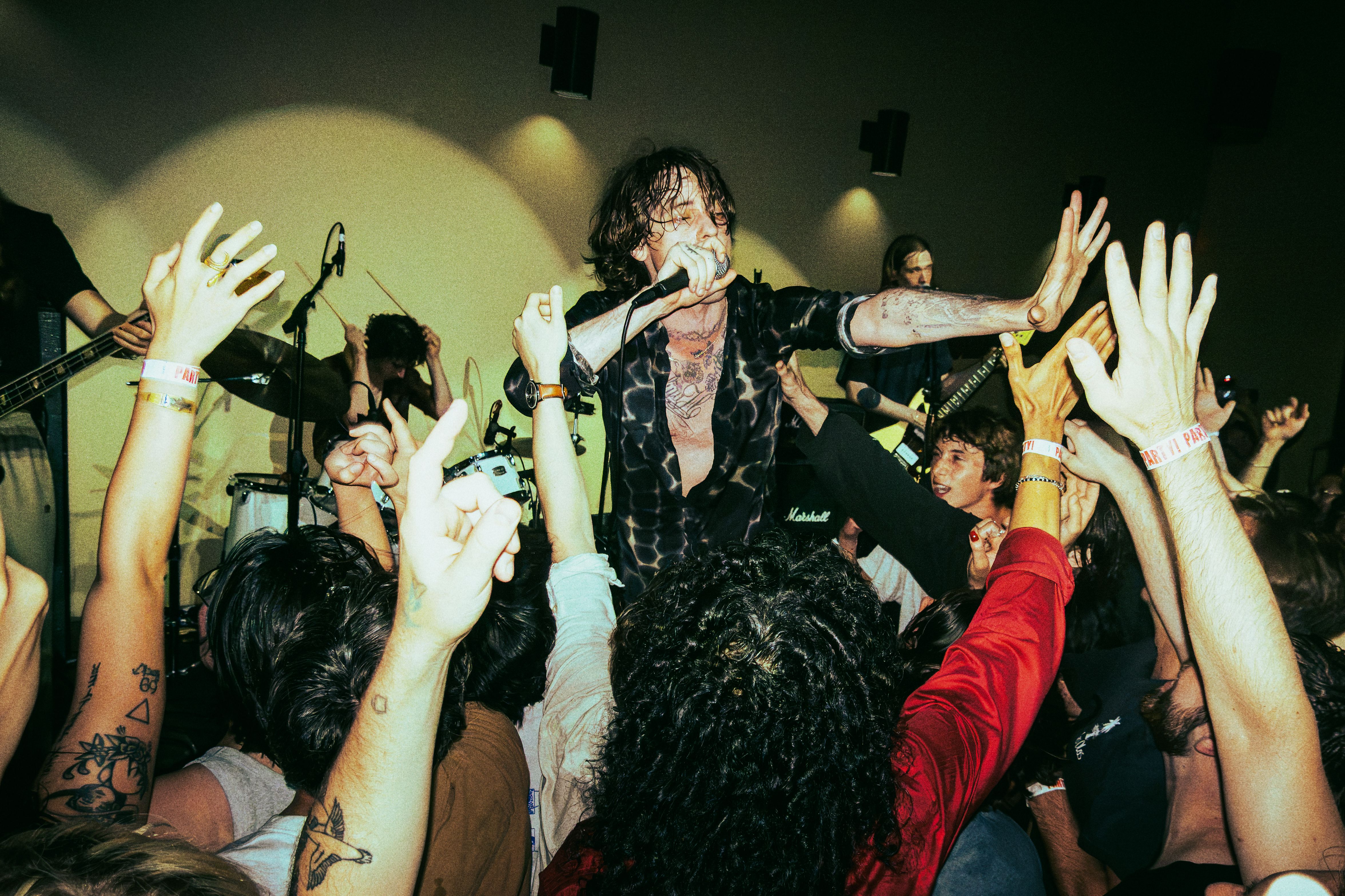 Source-feed image associated with Iceage Announce North American Tour