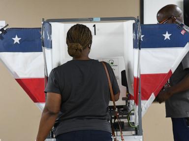 Source-feed image associated with Federal judges allow new Tennessee congressional map that splits majority-Black district in Memphis