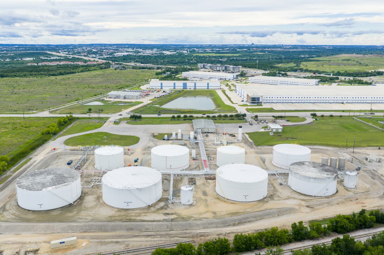 Source-feed image associated with An oil bull’s ‘insane’ bet: Why this veteran trader is buying energy stocks as crude prices tumble