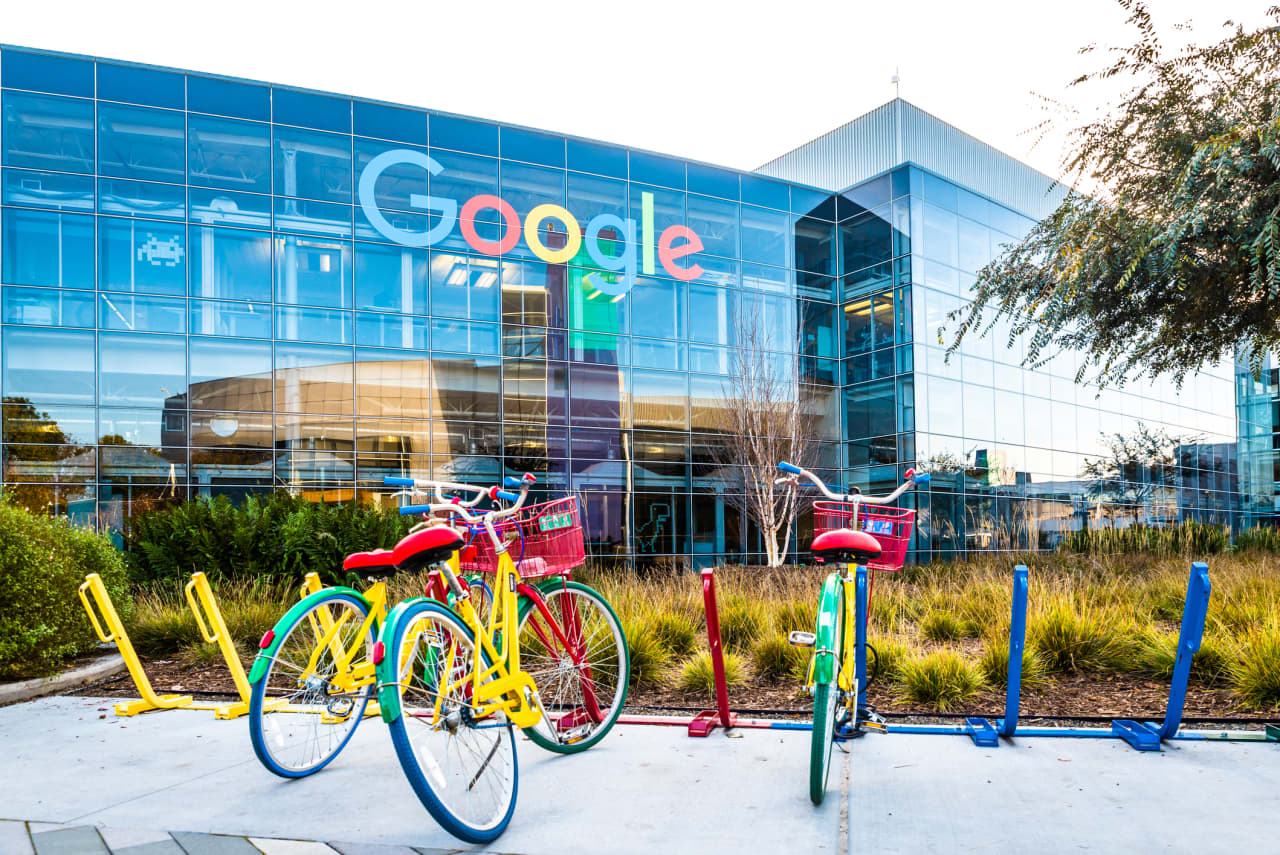 Source-feed image associated with Google is playing a different AI game than everyone else, and Wall Street may be missing the point