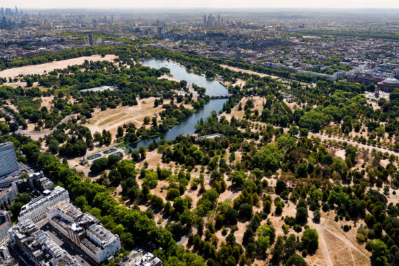 Source-feed image associated with Londoners Find ‘Horrendous’ Cracks in Their Homes After Successive Heat Waves