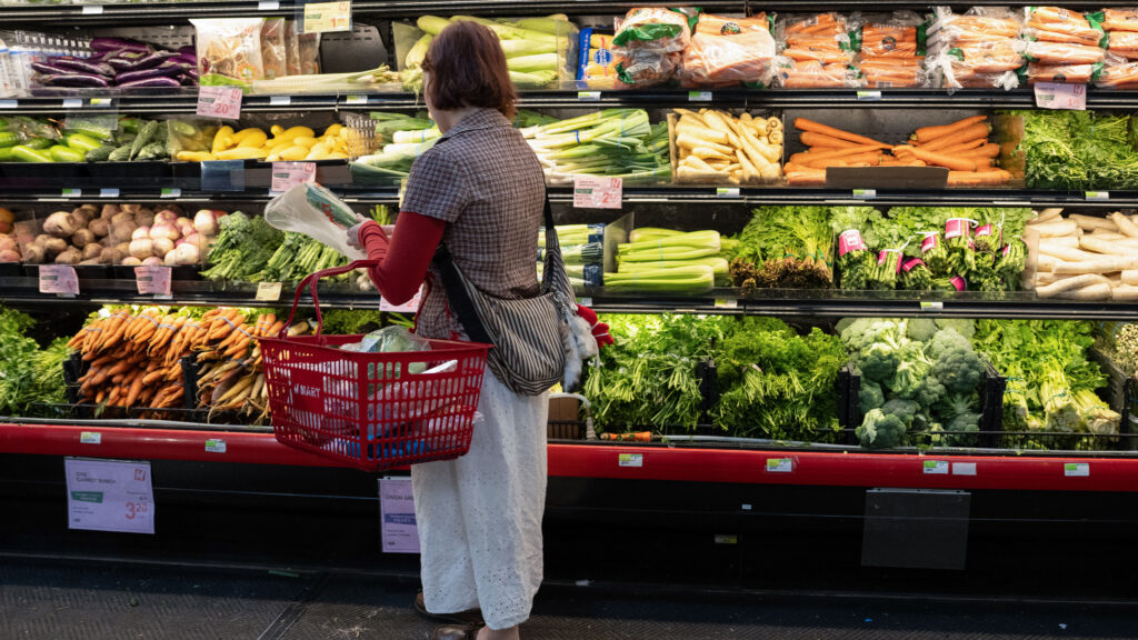 Source-feed image associated with Opinion: I led the FDA’s food safety and nutrition center. Here’s what people are missing about the cyclospora outbreak