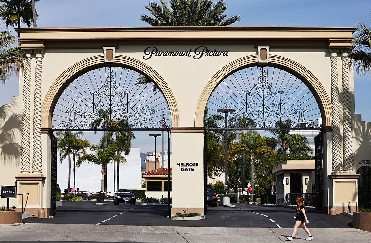 Source-feed image associated with Paramount May Be Bluffing About Leaving California, but L.A. Mayor Taking It Seriously