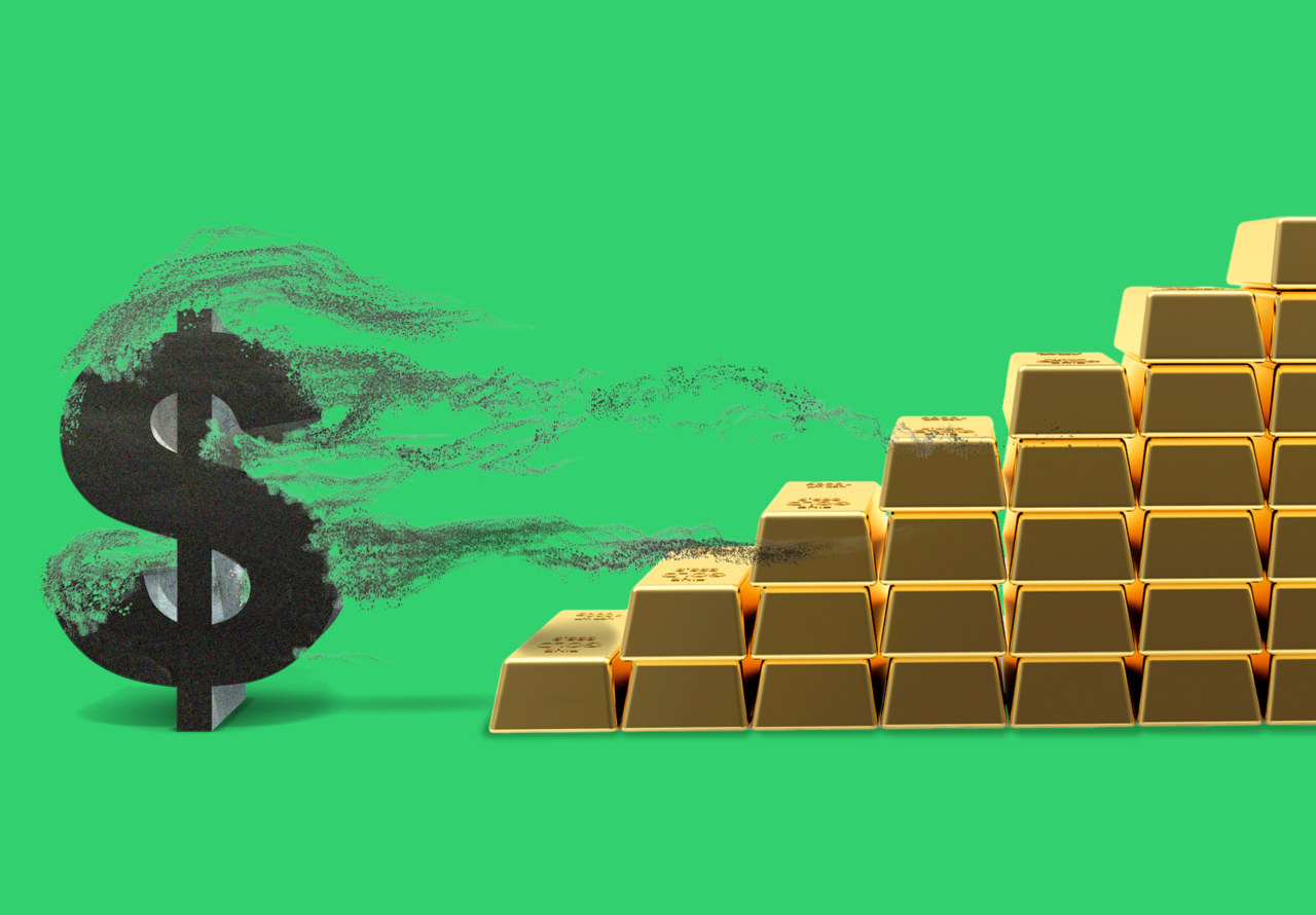 Source-feed image associated with The smart way to invest in gold right now as the dollar slips