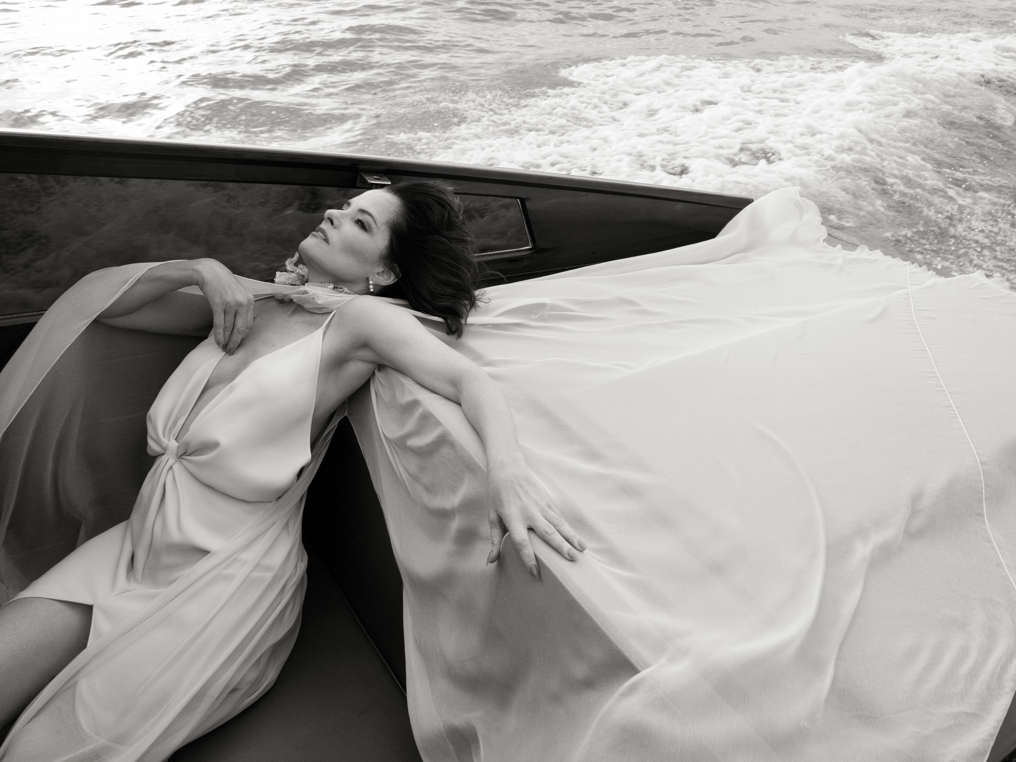 Source-feed image associated with Inside Parker Posey’s Venice Film Festival—From the Sightseeing to the Fabulous Fashions