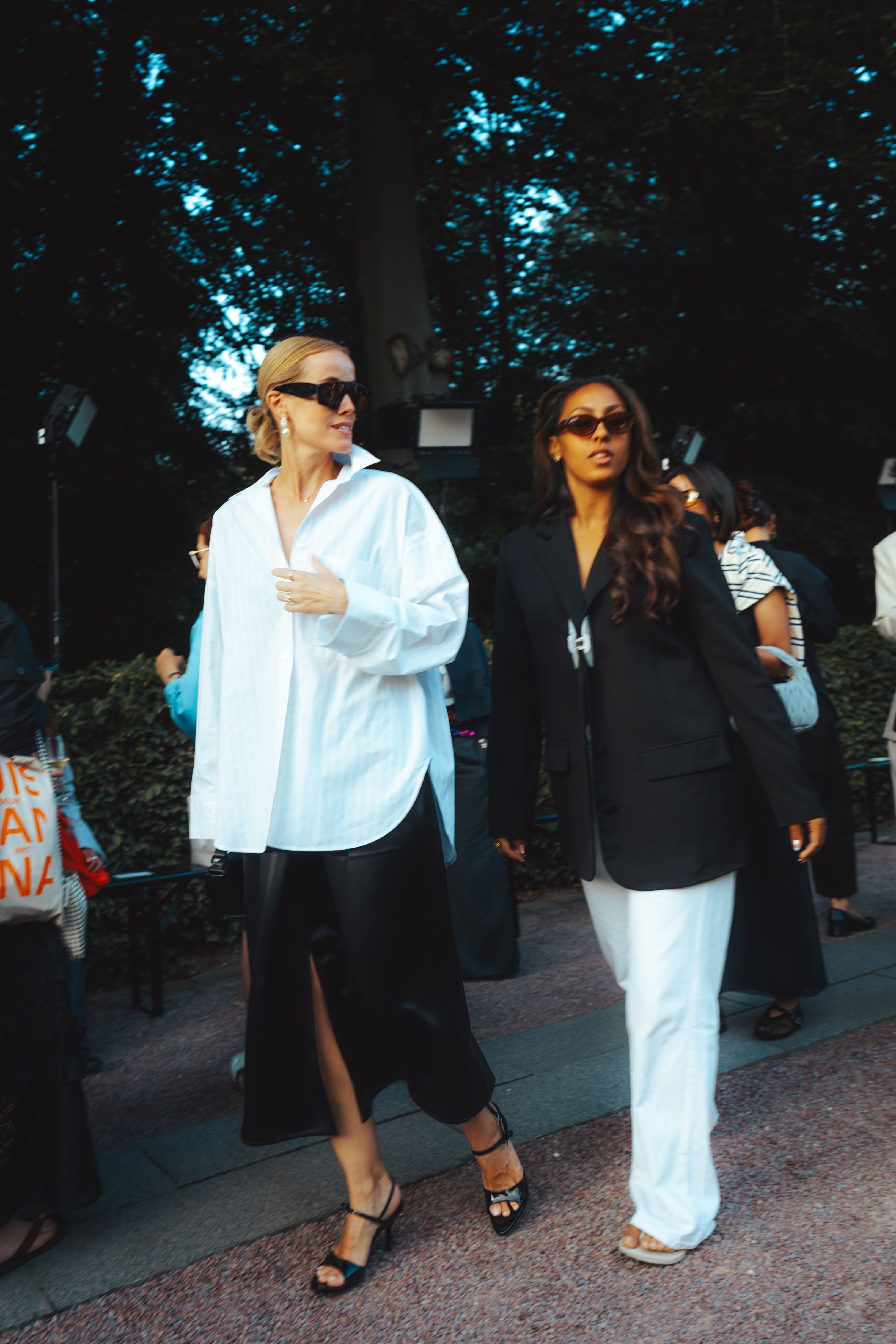 Source-feed image associated with 10 Black-and-White Outfits to Master Transitional Dressing