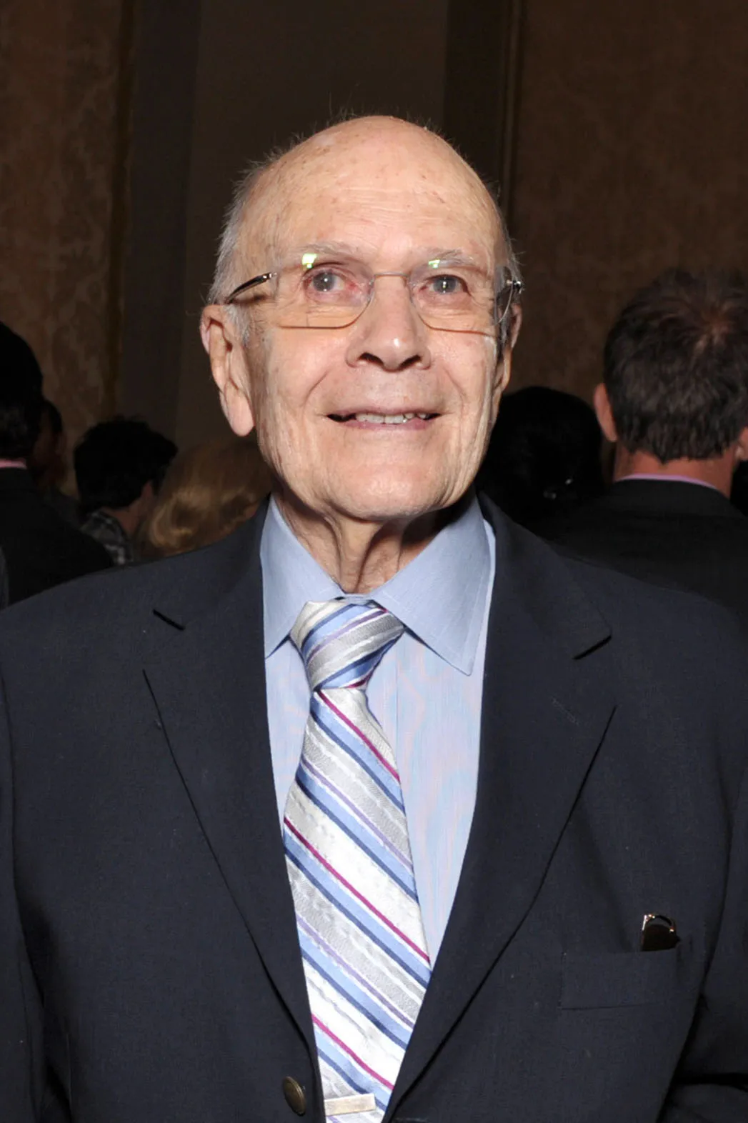Source-feed image associated with Dixon Dern, Influential Entertainment Lawyer, Dies at 97