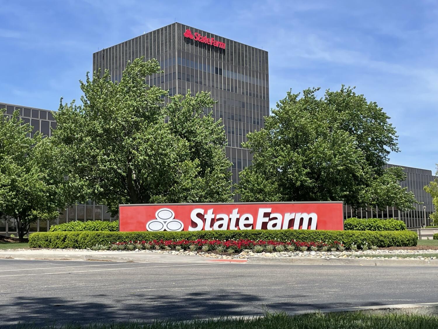 Source-feed image associated with Insured with State Farm? It may have a $100 check for you