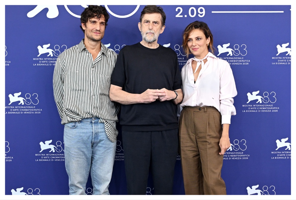 Source-feed image associated with Louis Garrel Jokes About ‘Moretti Method’ Acting at Press Conference for Nanni Moretti’s ‘It Will Happen Tonight’
