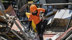 Source-feed image associated with Hundreds of aftershocks jolt Philippines as officials say death toll could rise