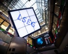 Source-feed image associated with FTSE 100 hits record high despite AI sell-off