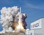 Source-feed image associated with SpaceX IPO: how can I buy shares, and what are the risks?