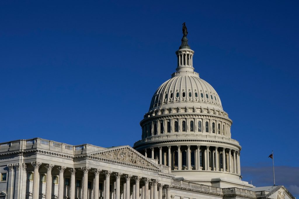 Image from linked report: Republicans retreat from battleground districts as lines shift in House races