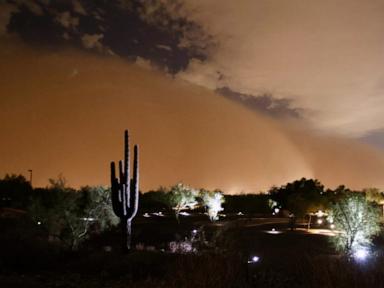 Source-feed image associated with Unusually intense haboob dust storms strike Phoenix twice this week
