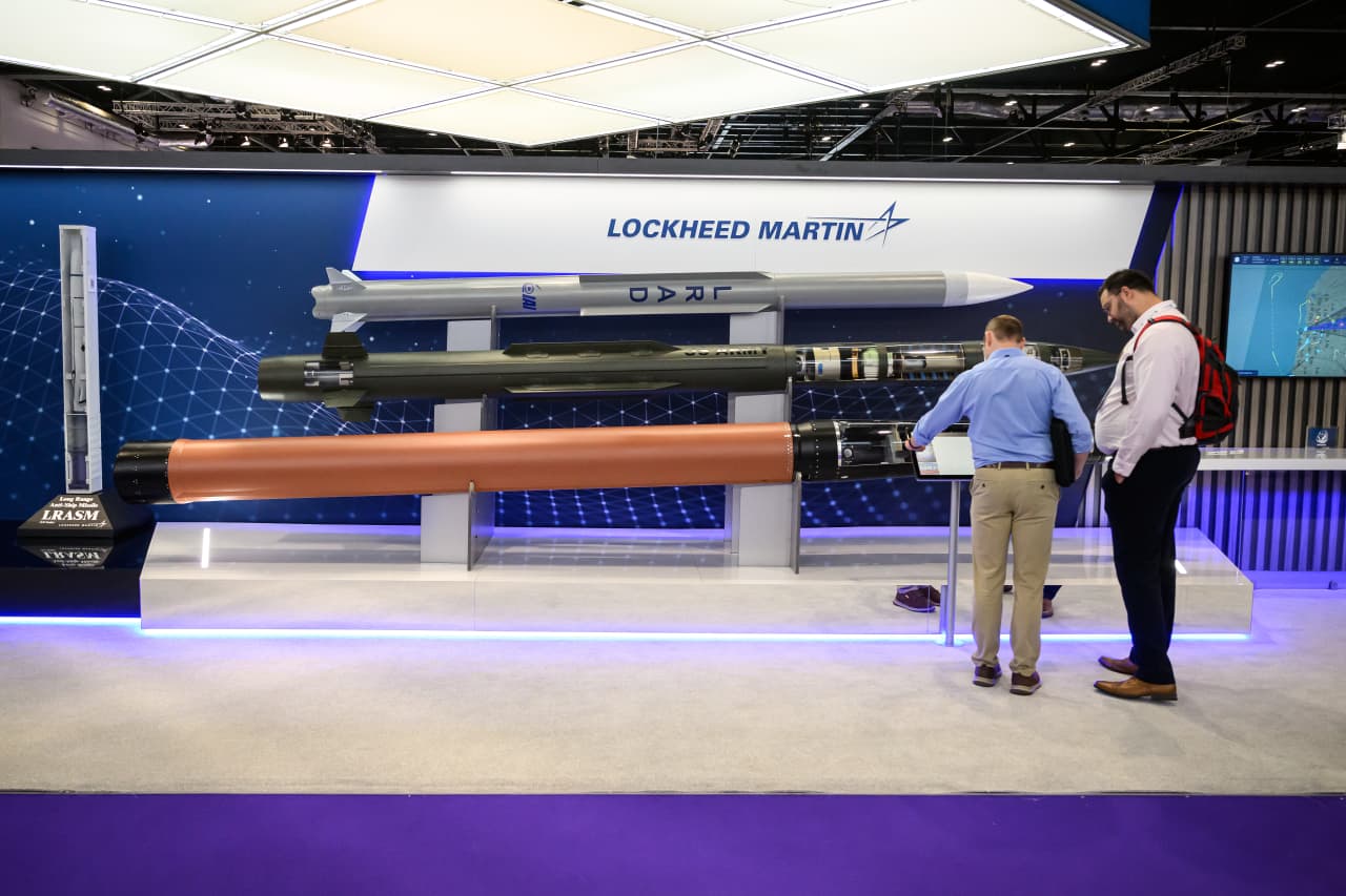 Source-feed image associated with Lockheed Martin’s stock skyrockets as push to build more missiles faster pays off