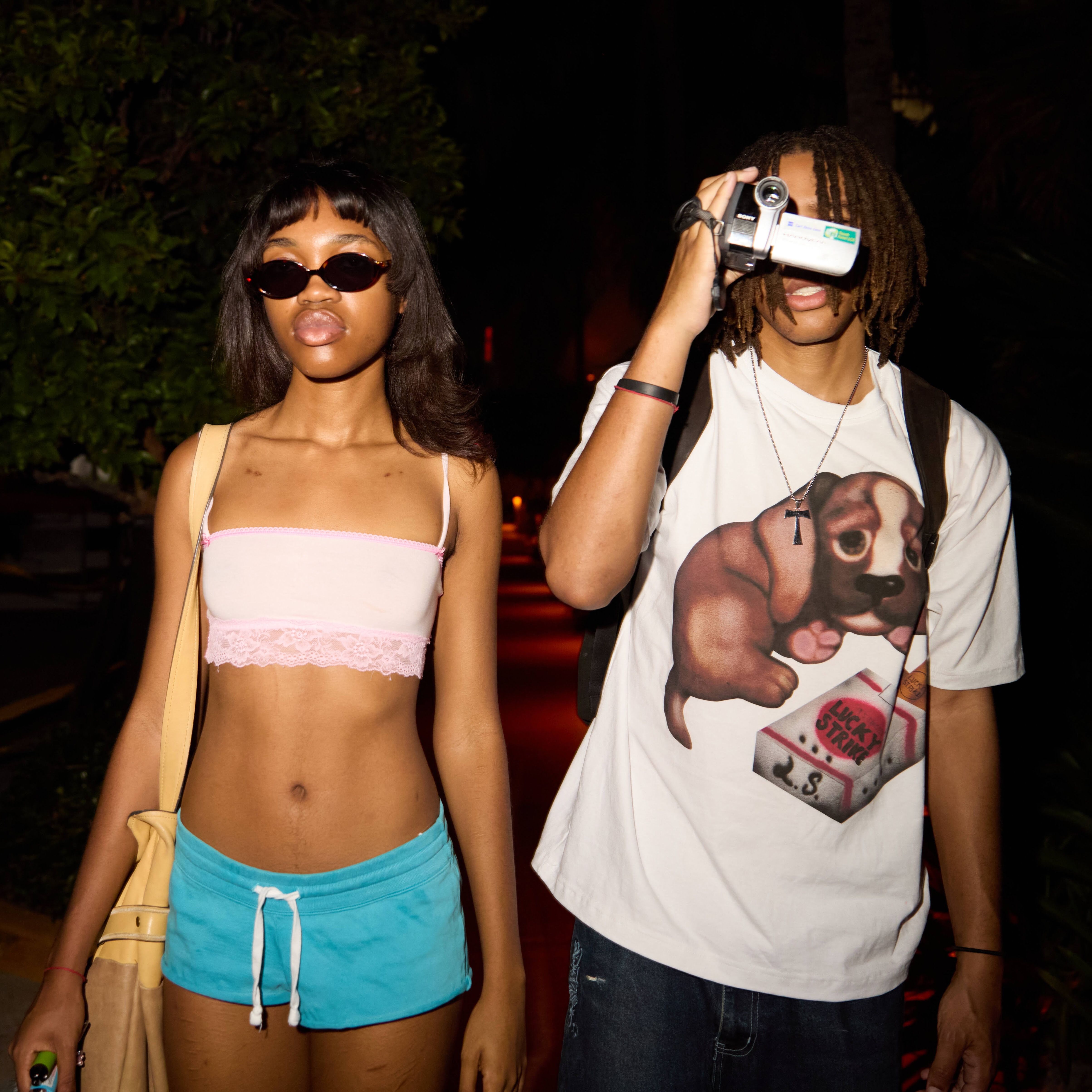 Image from linked report: B0YG1RL Announce Self-Titled Album