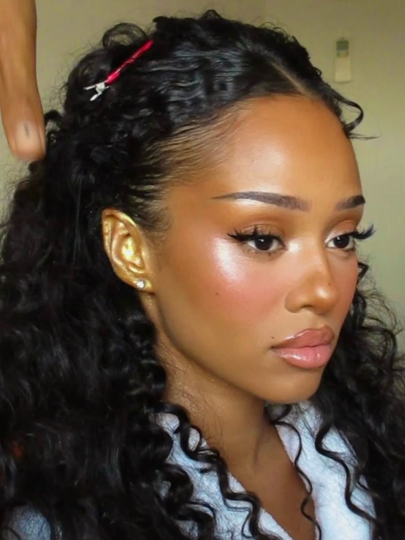 Source-feed image associated with Beauty Marks: The Best Beauty Looks of the Week