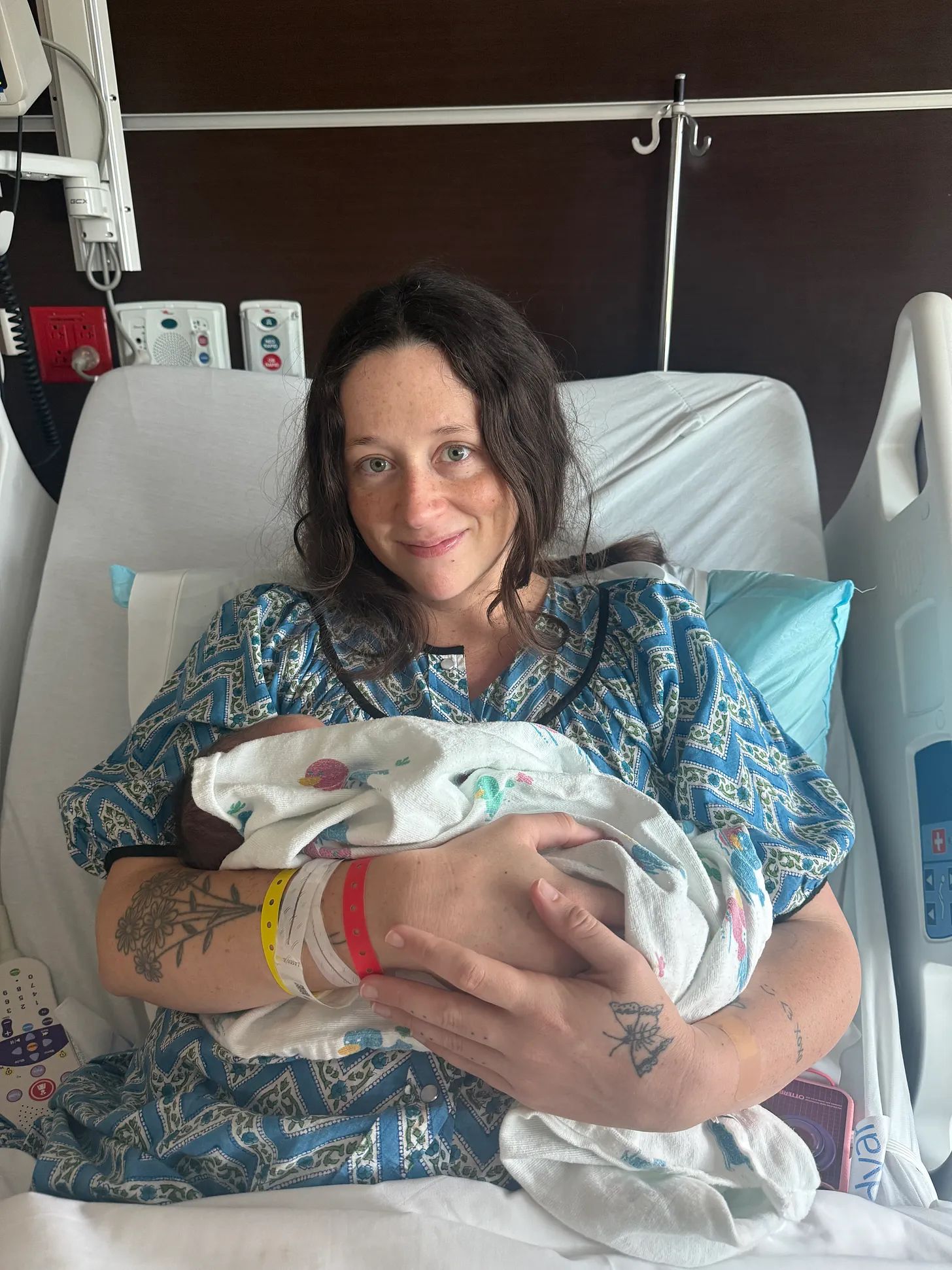 Source-feed image associated with Waxahatchee Welcomes Child With Kevin Morby