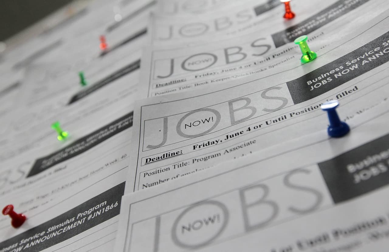 Source-feed image associated with ADP says businesses add the fewest new jobs in six months. Labor market is still sluggish.