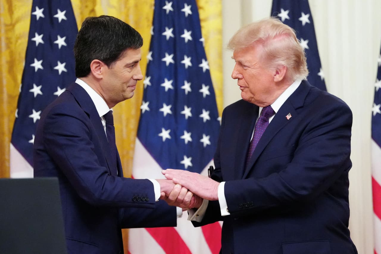 Source-feed image associated with Trump blasts ‘hostile’ Fed and says Warsh ‘has to do what he has to do’ on interest rates
