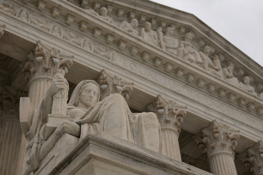 Source-feed image associated with Alabama asks Supreme Court to allow use of congressional map helping GOP, despite racial bias ruling