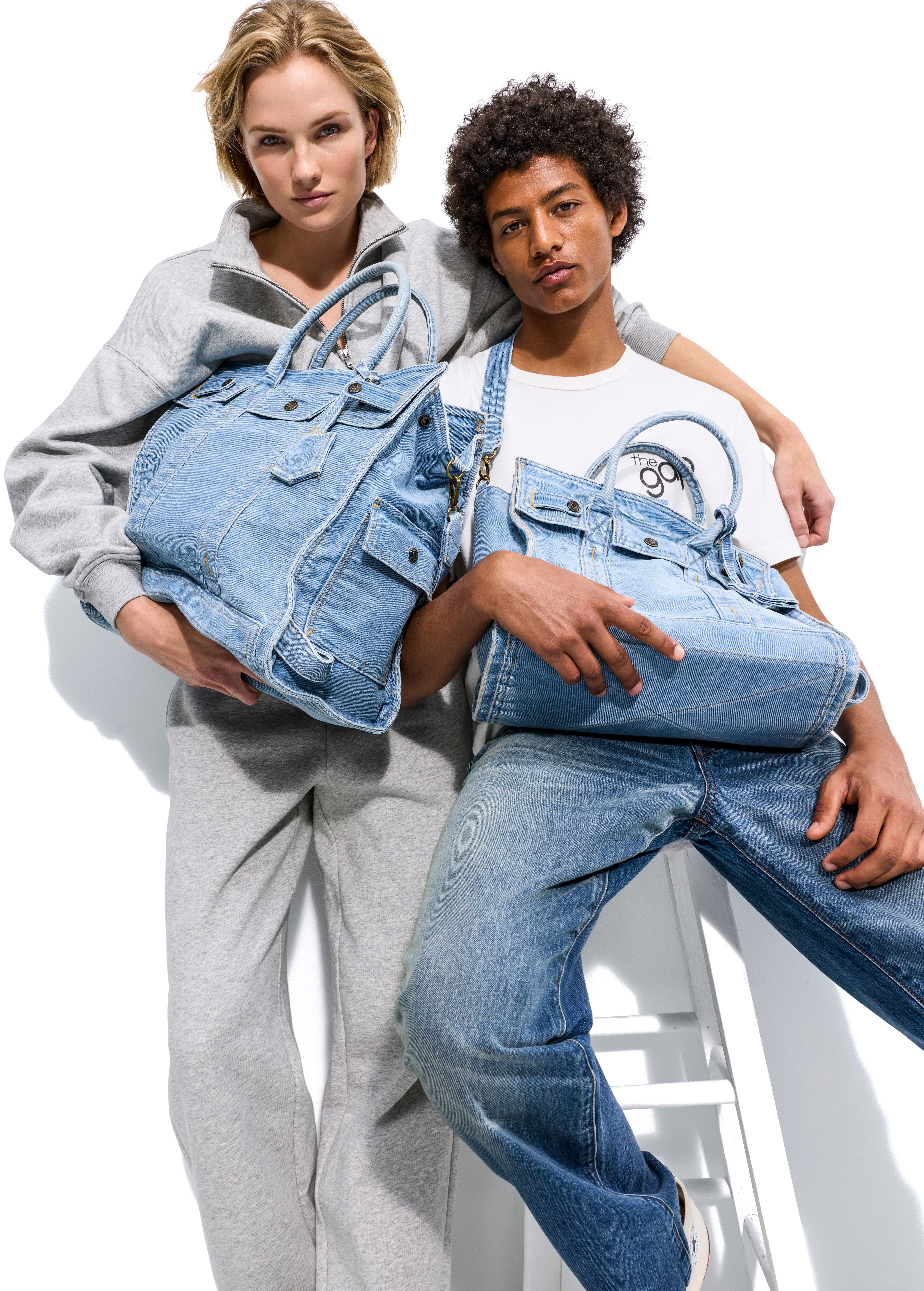 Source-feed image associated with “You Have a Five-Pocket Jean, Why Not a Five-Pocket Tote? Introducing GapBags