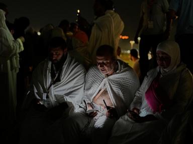 Source-feed image associated with Muslim pilgrims converge on Arafat for prayers and worship as Hajj reaches its peak