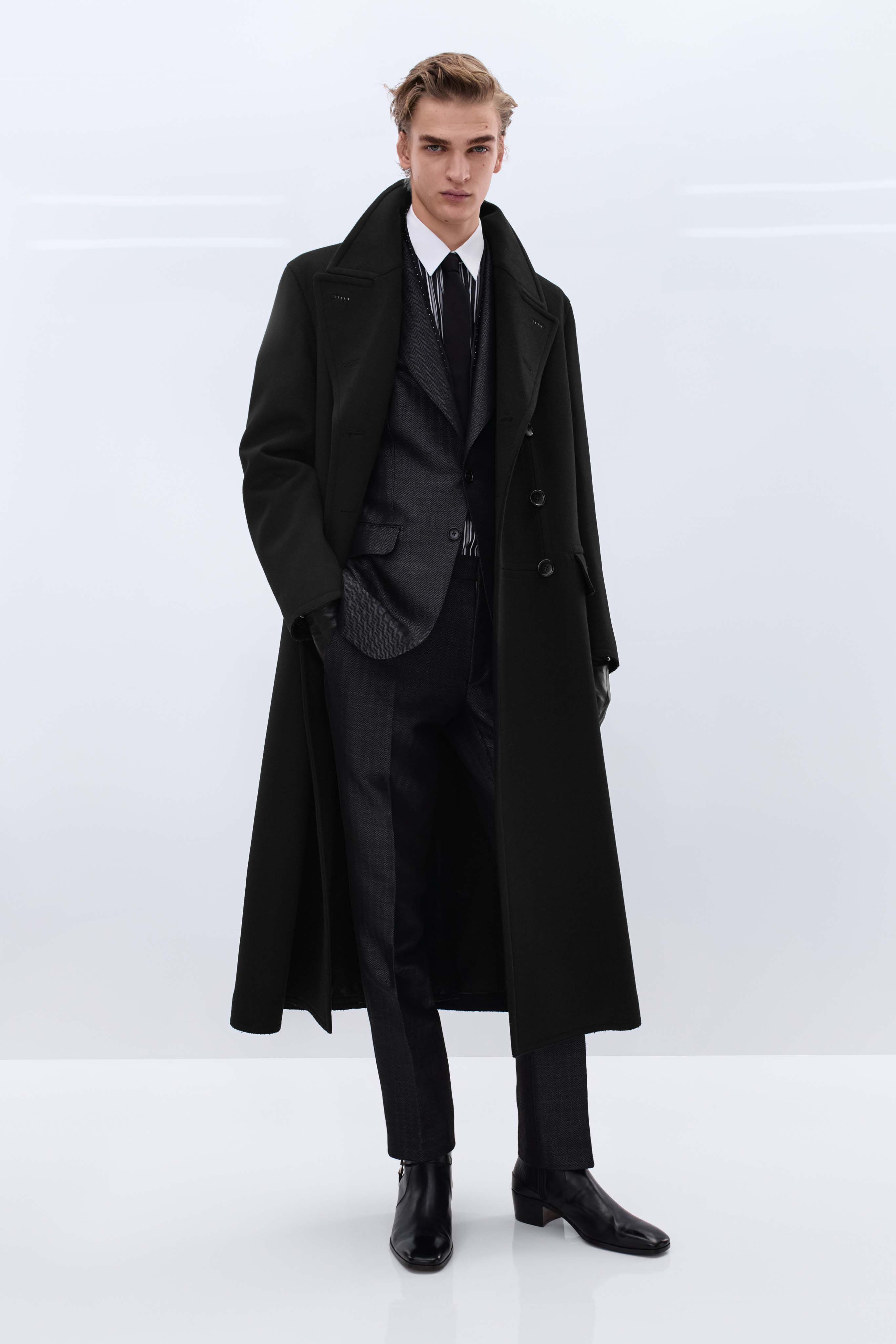Source-feed image associated with Tom Ford Pre-Fall 2026 Menswear