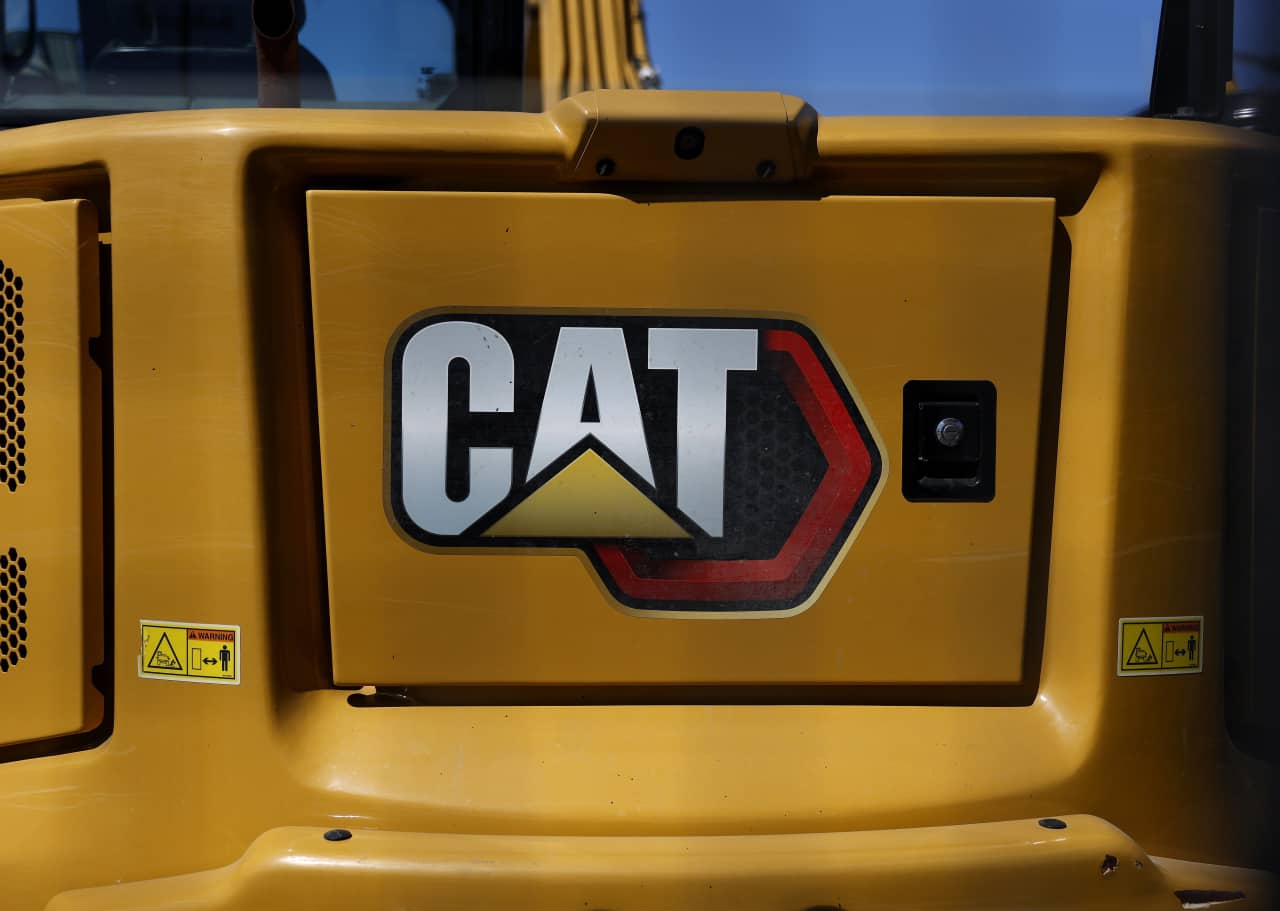 Source-feed image associated with Caterpillar’s stock hits a milestone as AI-fueled industrials rally sweeps up Wall Street