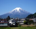 Source-feed image associated with Man leaves young son on Mount Fuji before ascending Japan’s highest peak