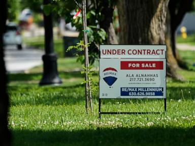 Source-feed image associated with Average 30-year US mortgage rate rises to 6.49%, pushing up homebuyers' borrowing costs