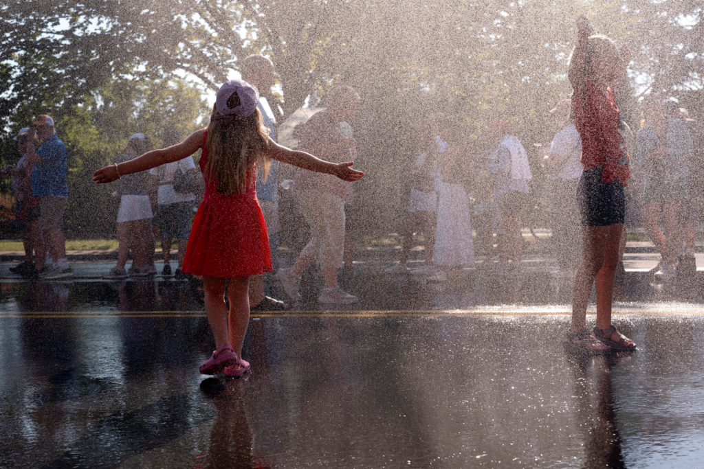 Source-feed image associated with Searing heat and storms mar holiday with 3 children dead in Wisconsin and utility outages widespread