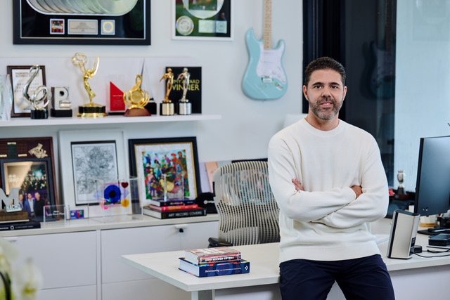 Source-feed image associated with Antonio Banderas, Marc Anthony Lead Agents of Change at Premios Juventud Marbella Debut