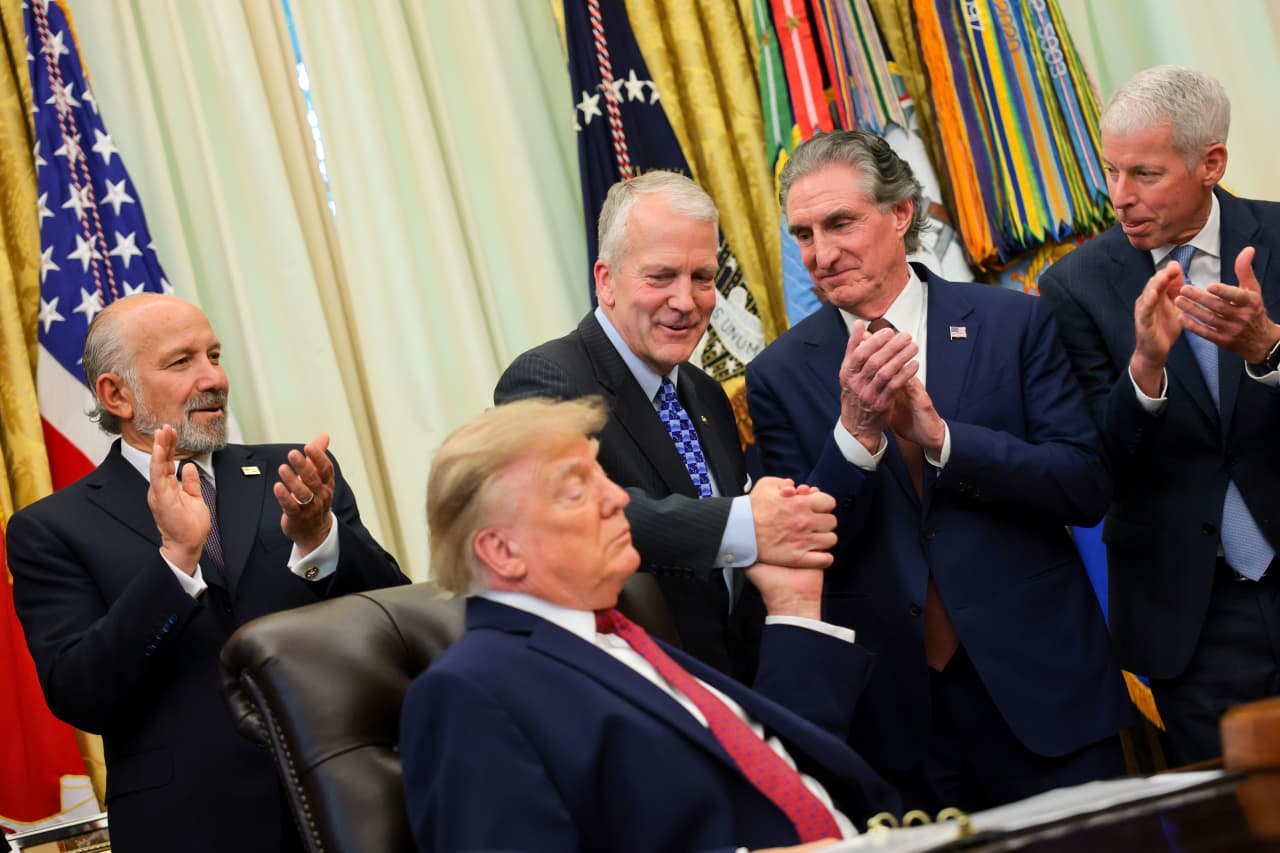 Image from linked report: Trump touts economic wins in battleground states — like a $54 billion Alaskan pipeline — as the midterms draw closer