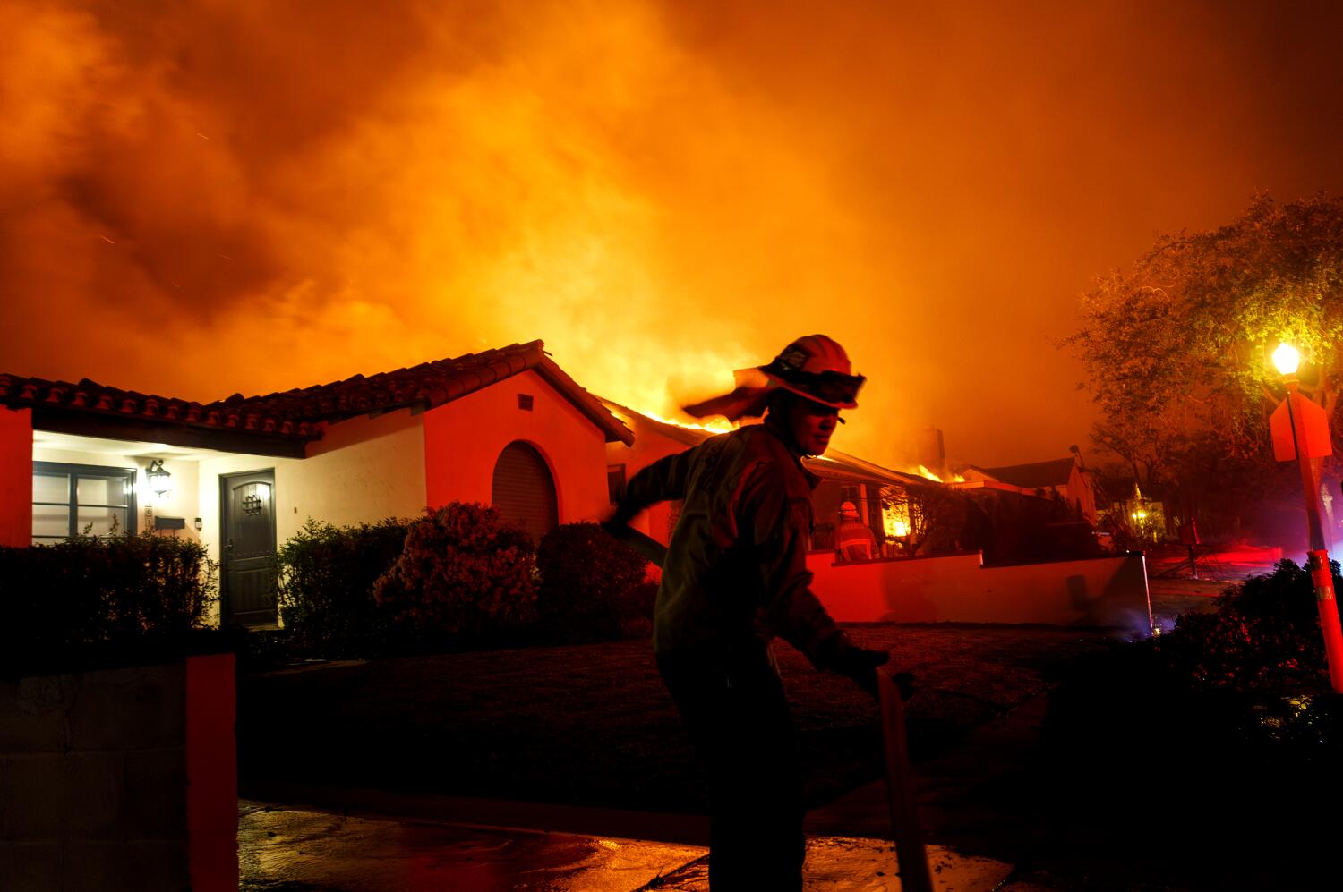 Source-feed image associated with Utilities threaten action if lawmakers fail to cut their wildfire liability risk