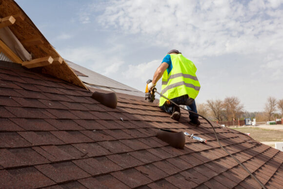 Source-feed image associated with Roof Costs Soar Even as Claims Decline: Verisk