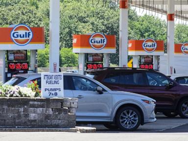 Source-feed image associated with Americans' confidence in US economy falls as Iran conflict sends gas prices higher
