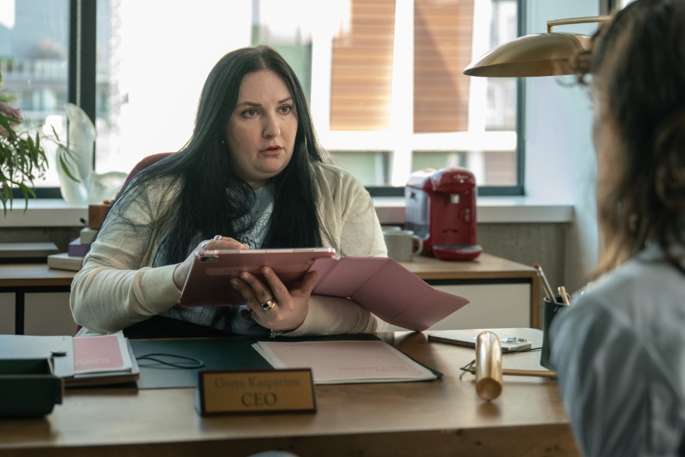 Image from linked report: Lena Dunham Is All Business in First Look at Channel 4’s A24 Comedy ‘It Gets Worse’