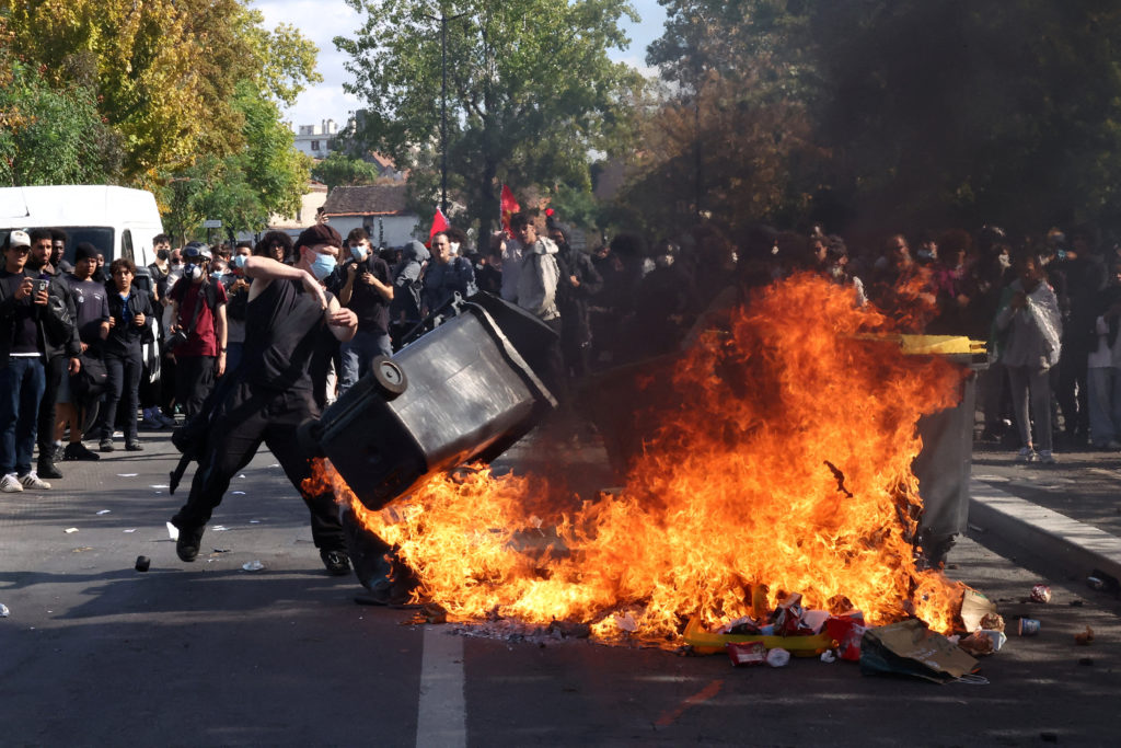 Image from linked report: Student protests grip France as Prime Minister Lecornu calls crisis meeting