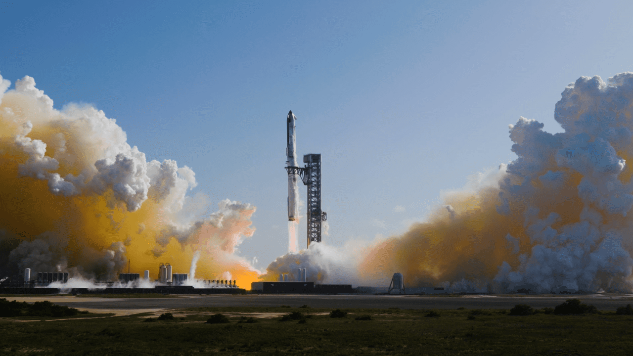 Source-feed image associated with SpaceX’s stock falls to a new low despite a near-flawless Starship flight
