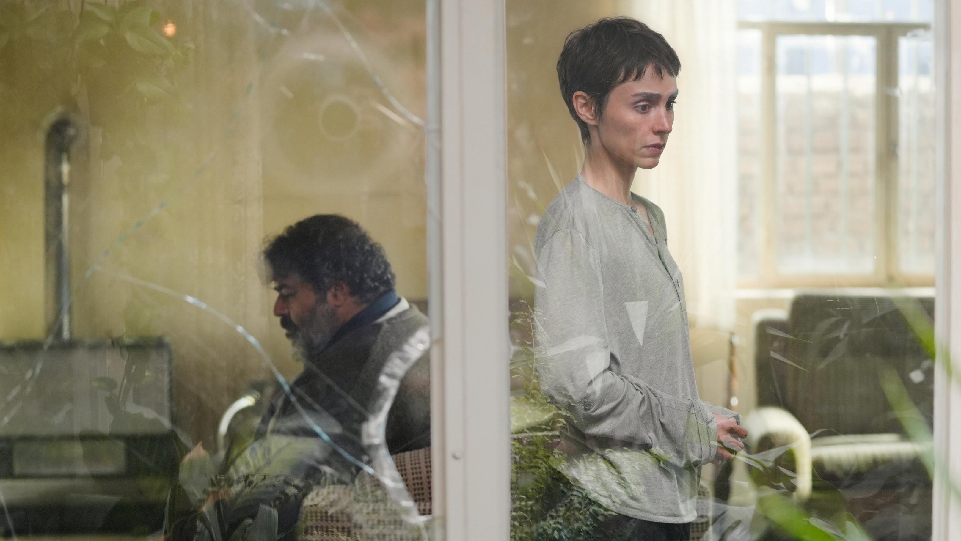 Source-feed image associated with Iranian Director Mohsen Gharaei’s ‘Falling House’ Boarded by Paradise City Sales Ahead of Venice Premiere