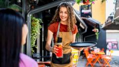 Source-feed image associated with Surprisingly strong US jobs figures fuel rate rise bets
