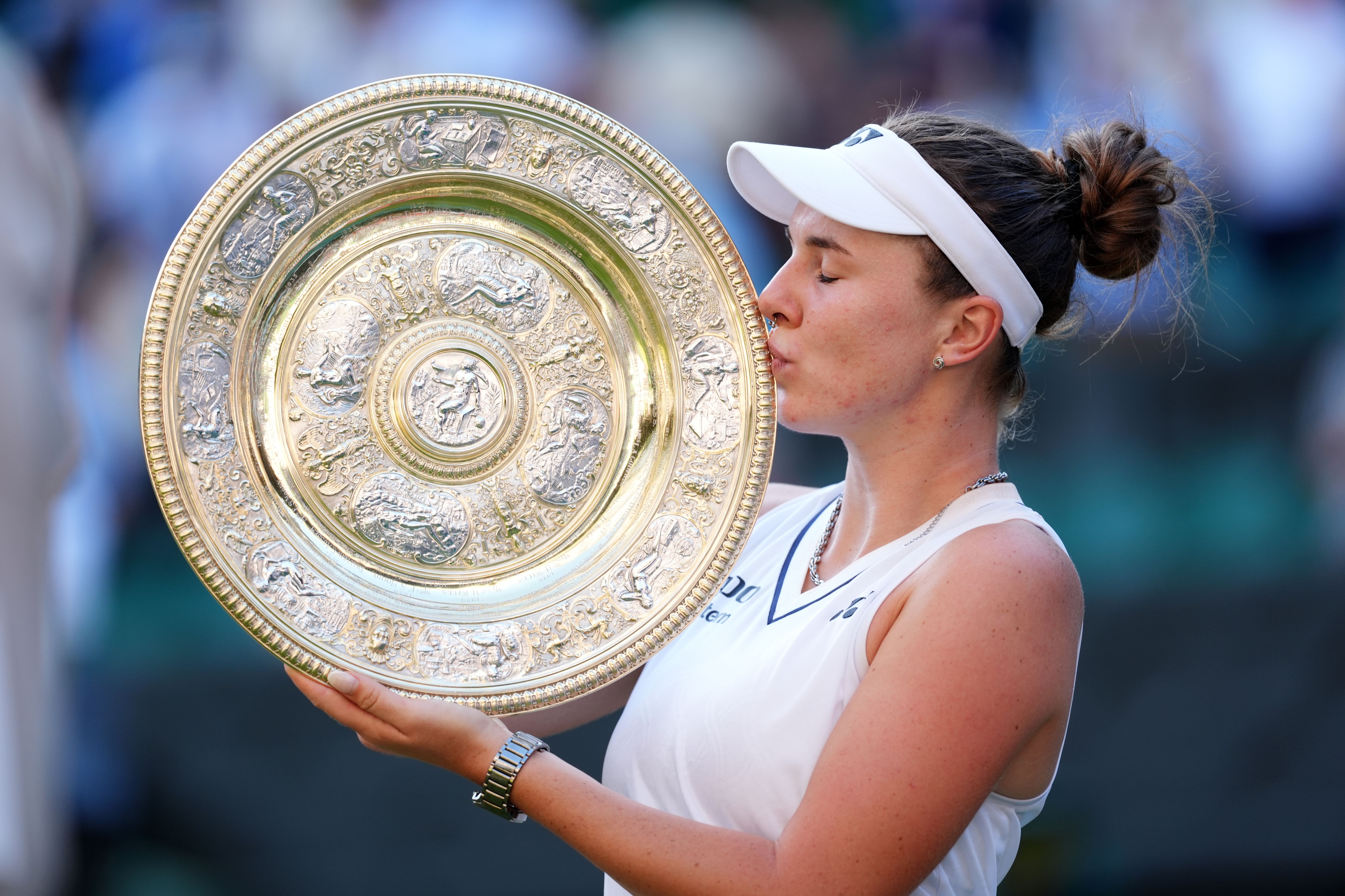 Source-feed image associated with At 21, Linda Nosková Becomes the Youngest Wimbledon Champion in 15 Years