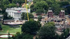 Source-feed image associated with US appeals court halts Trump ballroom project paving way for Supreme Court showdown