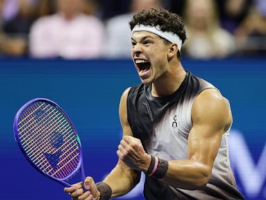 Source-feed image associated with Shelton ends Alcaraz's title in late-night marathon, will face Tiafoe in US Open