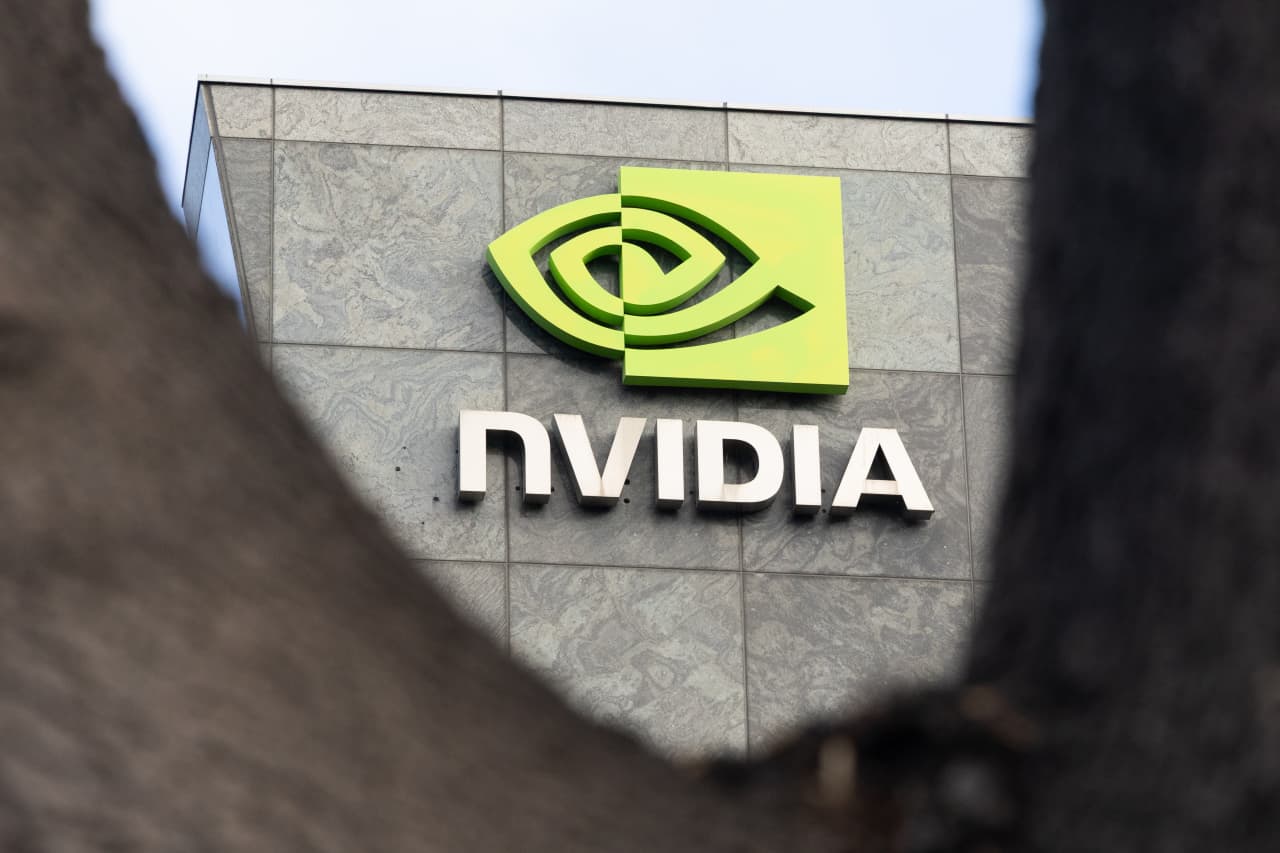 Source-feed image associated with Is Nvidia heading for $1 trillion in annual revenue? One analyst now thinks that’s possible.