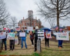 Source-feed image associated with Revolt in small Georgia town appears to ward off ICE detention center
