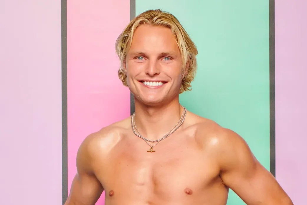 Source-feed image associated with ‘Love Island UK’ Contestant Drops Out of Show Days After Show Premieres