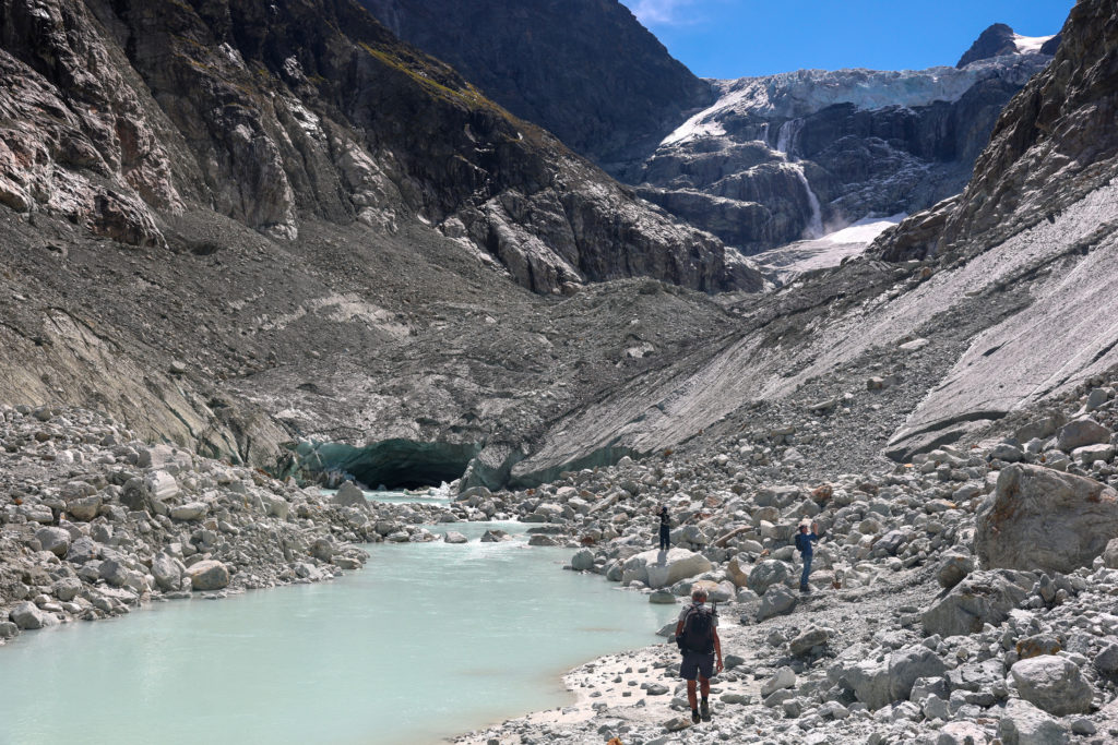 Source-feed image associated with Global warming will exceed 1.5-degree limit, UN says in report that maps path back below danger zone